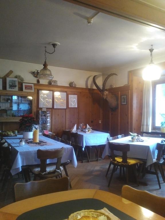 Gasthaus Alte Post Zillis Bagian luar foto